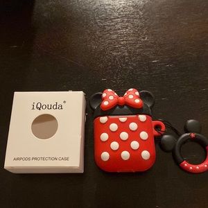 Minnie AirPods protection case